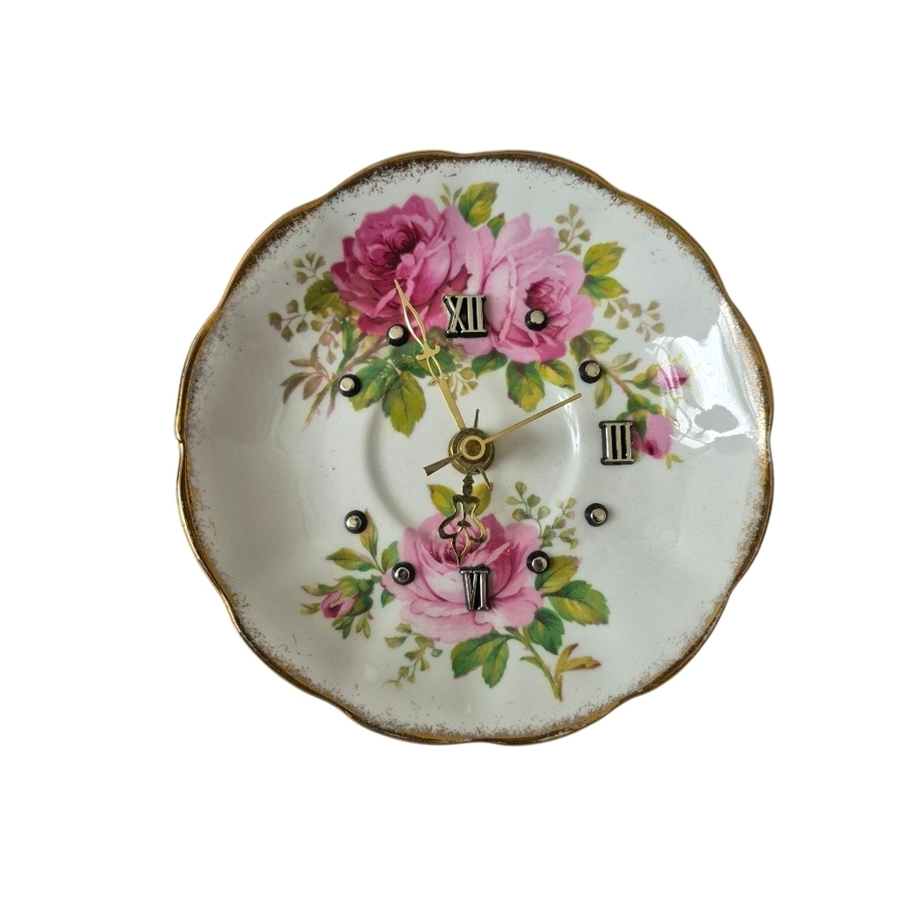 Royal Albert American Beauty Plate Clock Vintage Floral Cabbage Roses